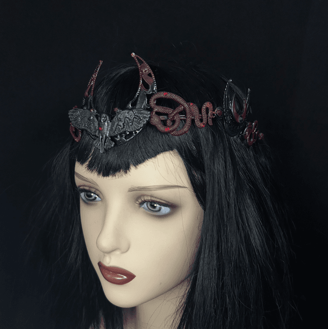 Lilith tiara 
