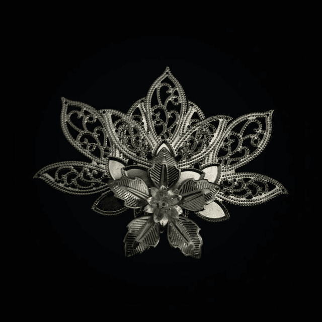 Lotus hair clip/brooch
