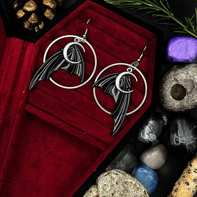 Nocturnis earrings 