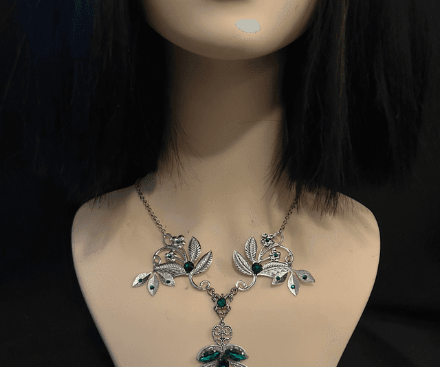 Leaf necklace