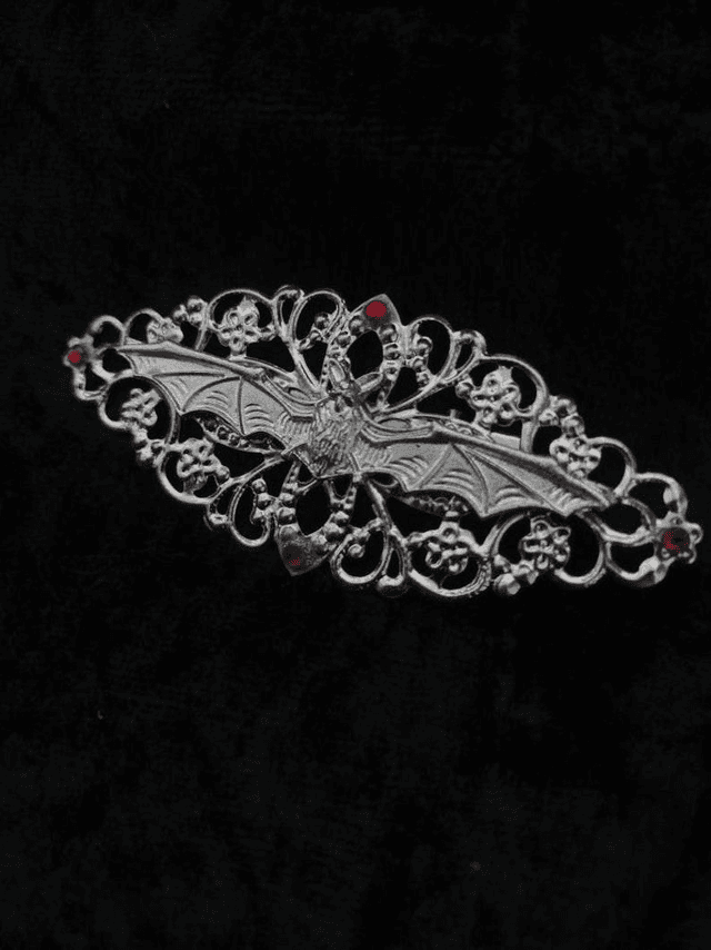 Vampire hair clip/comb 