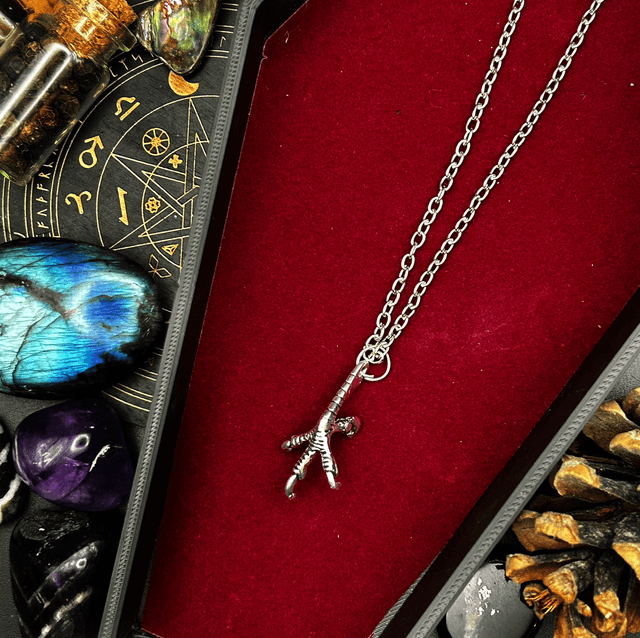 Crow foot necklace