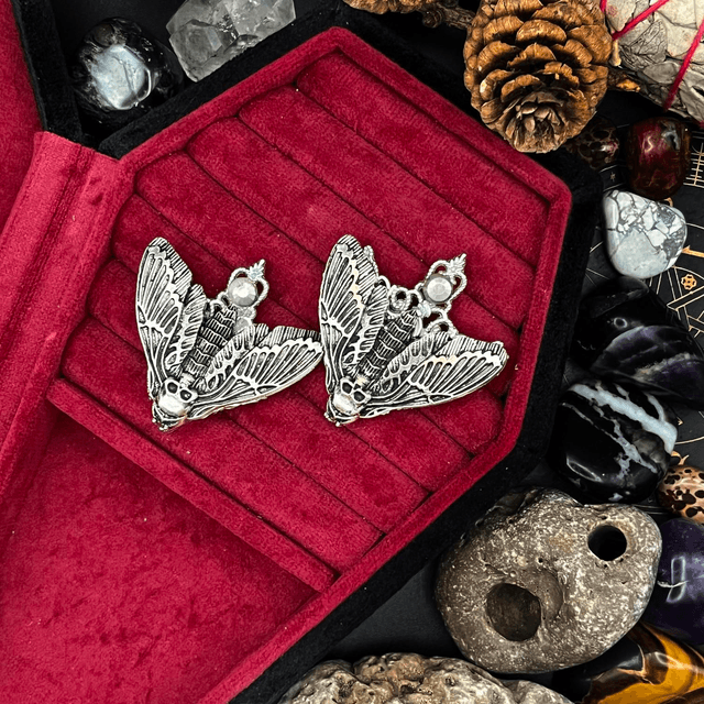 Death Moth II collar pin